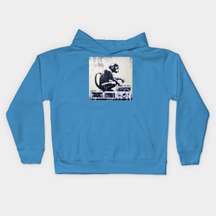 Side view of Banksy monkey playing on vinyl record Kids Hoodie